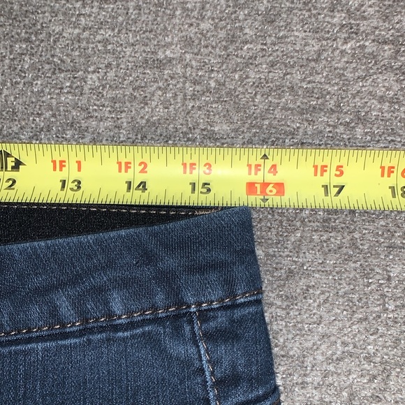 Democracy Jeans - Picture 5 of 7